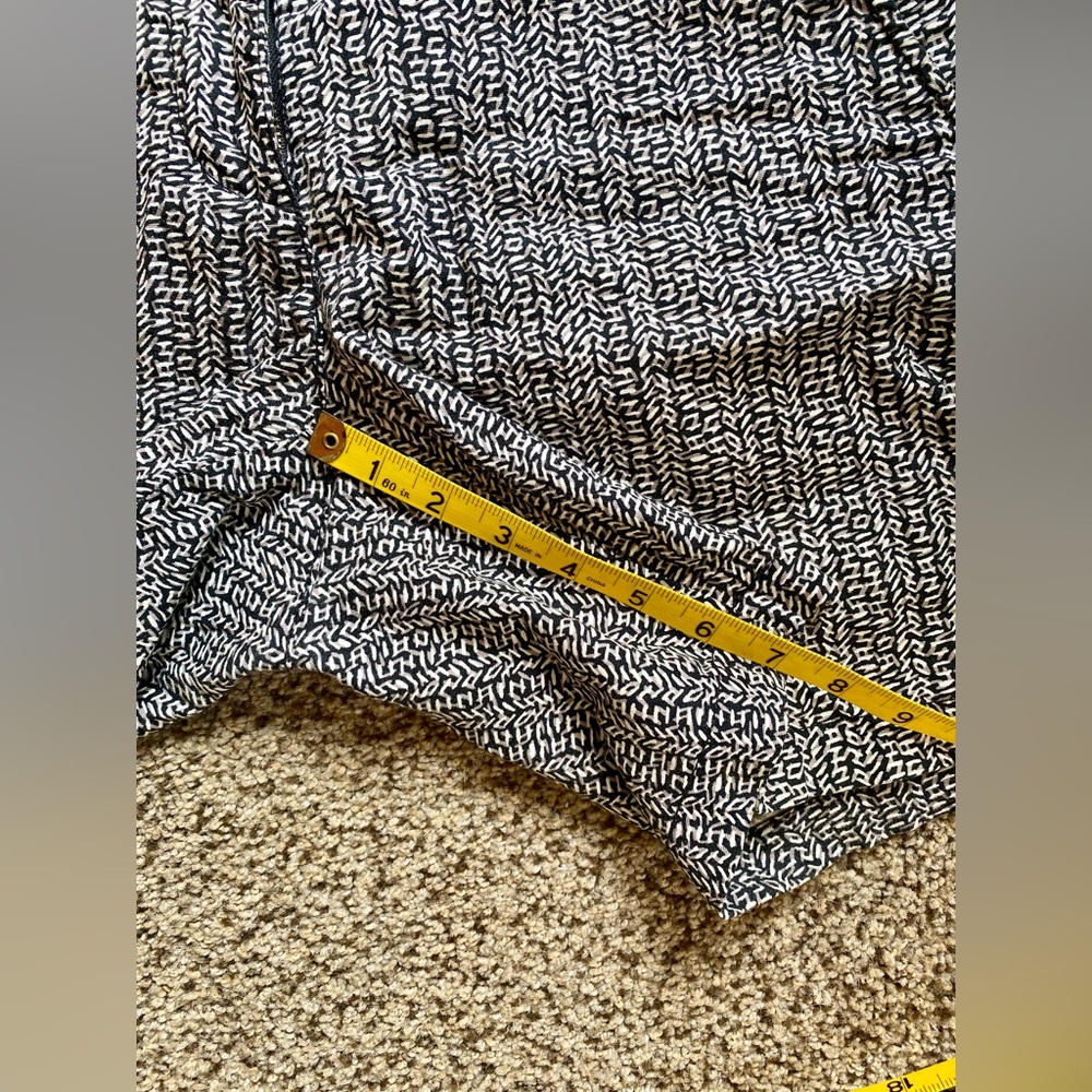 cabi Heidi Shorts - Picture 6 of 7